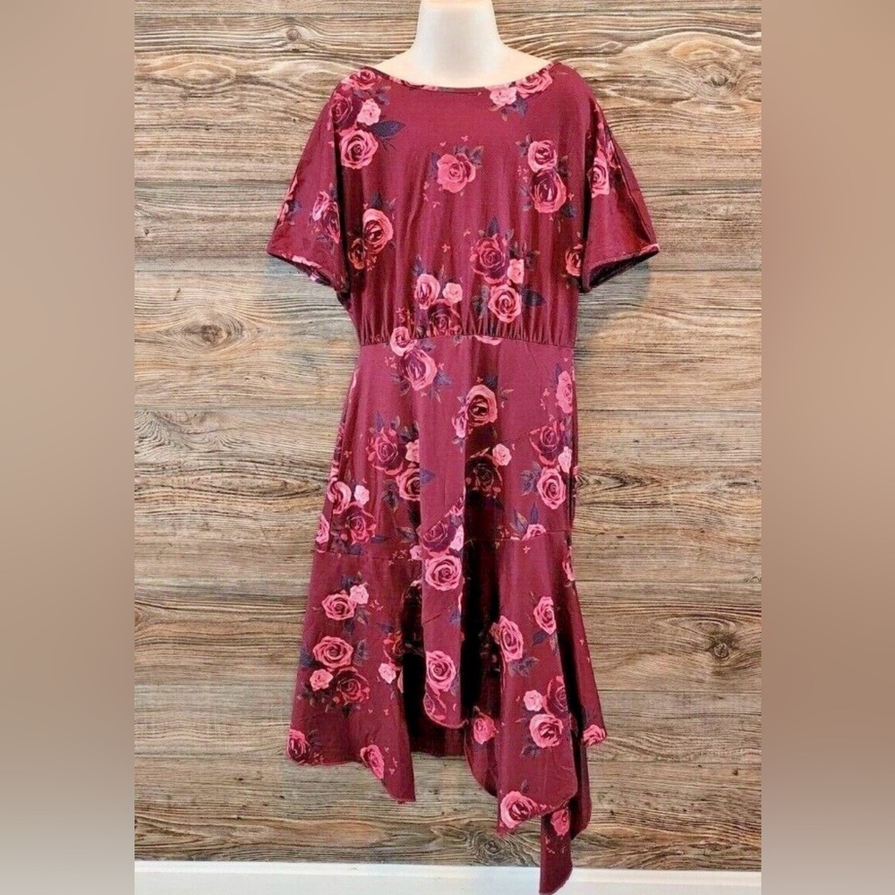 Mia joy Floral Burgundy mauve shark hem short sleeve Dress size 12